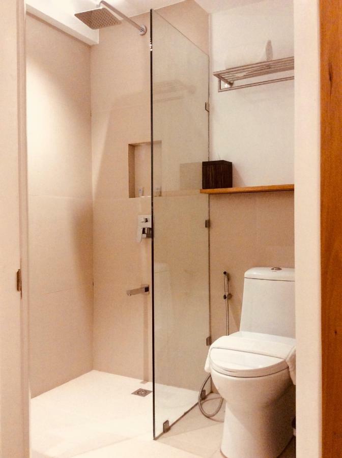 Manoc-Manoc Oyo 609 G Executive Hotel And Spa Boracay מראה חיצוני תמונה