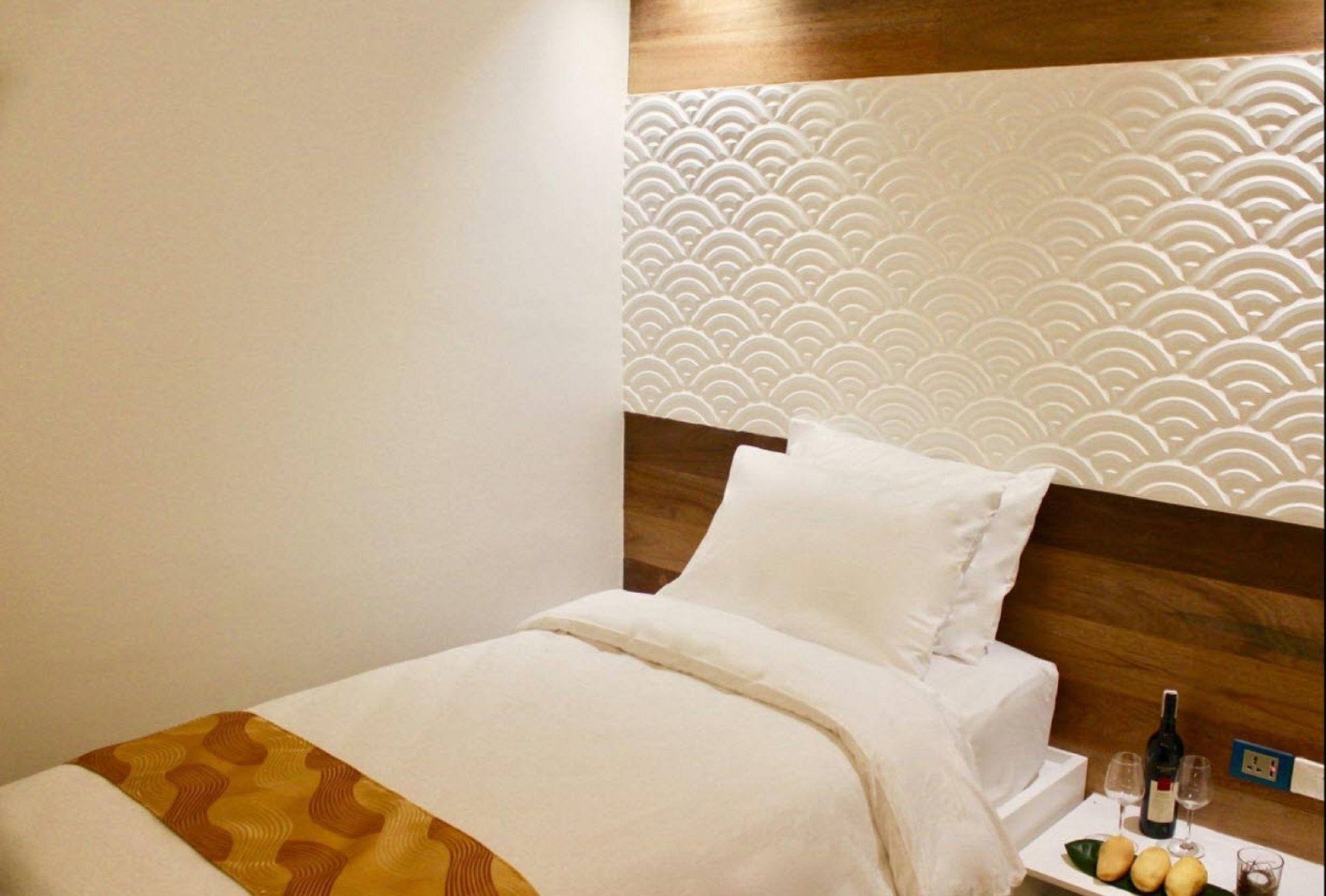 Manoc-Manoc Oyo 609 G Executive Hotel And Spa Boracay מראה חיצוני תמונה