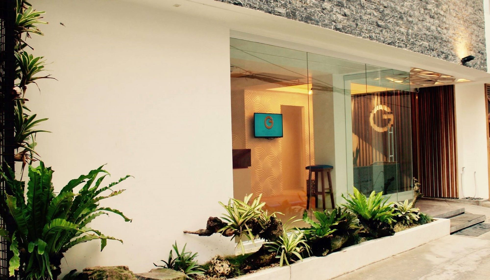 Manoc-Manoc Oyo 609 G Executive Hotel And Spa Boracay מראה חיצוני תמונה